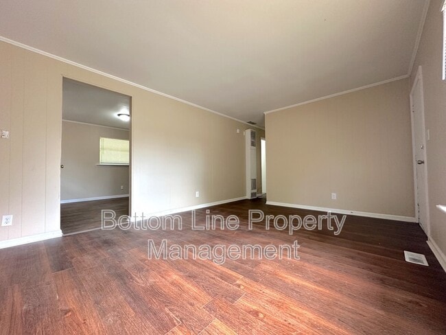 Photo - 3615 Midfield Dr House