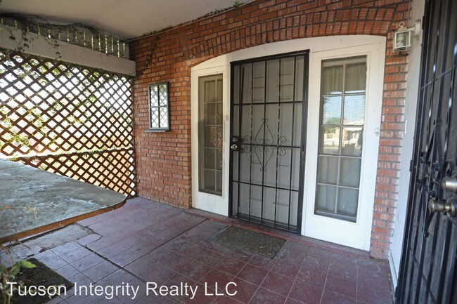 Foto del edificio - 1348 N Euclid Ave