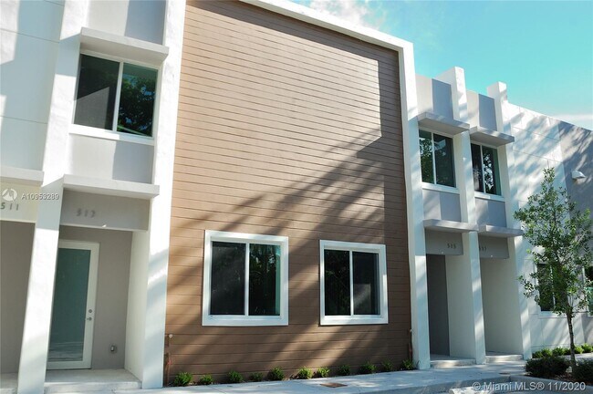 Foto del edificio - 521 NE 121st St