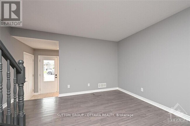 Photo du bâtiment - 635 Clearbrook Dr