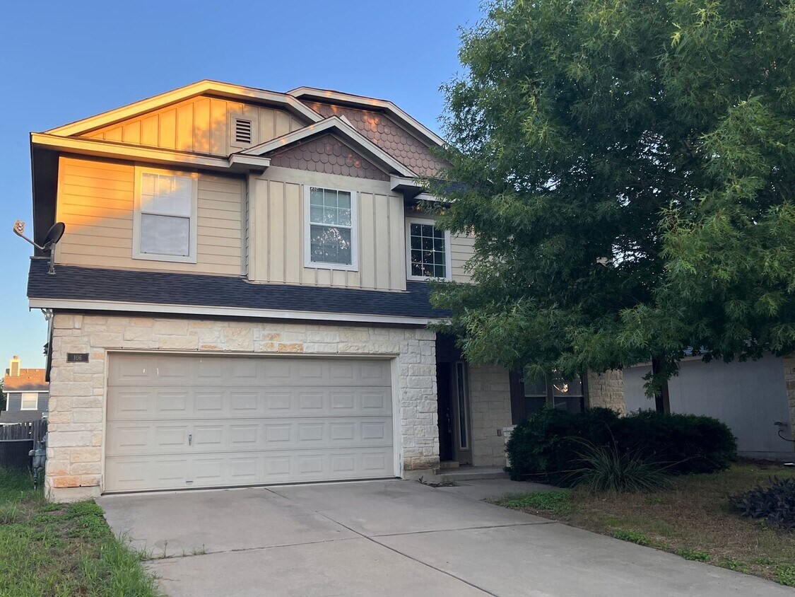 Primary Photo - Big FIVE Bedroom THREE Full Bathroom with ...