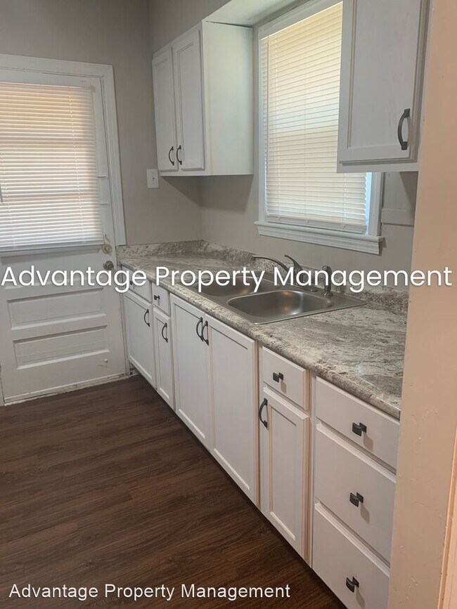Foto del edificio - 2 br, 1 bath House - 4650 Bowen Ave.