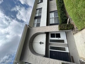 Building Photo - 695 A1A N