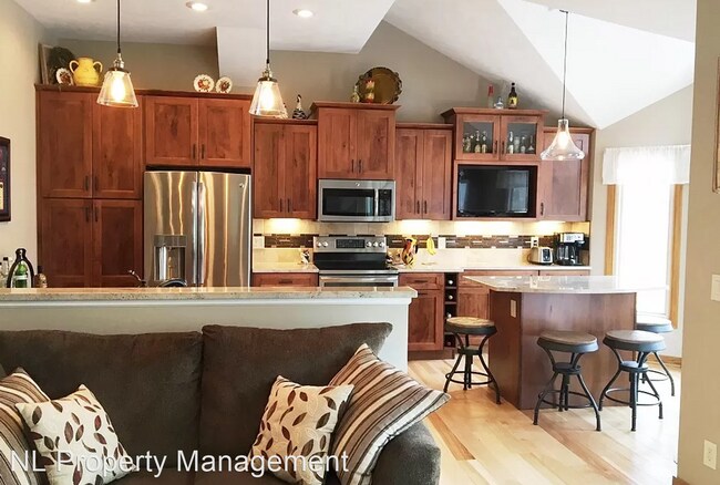 Foto del edificio - 3 br, 3 bath House - 1904 Franklin Dr