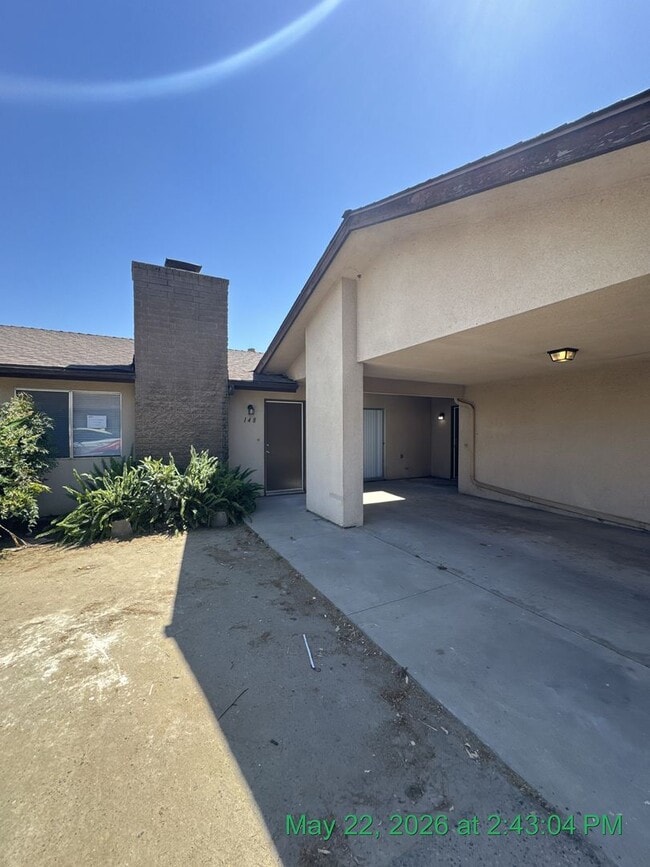 Building Photo - 146 S Peppertree St