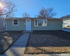 Building Photo - 2407 W 7th St