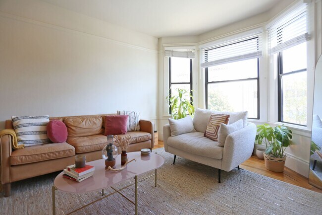 Foto del edificio - 3910 Sacramento St