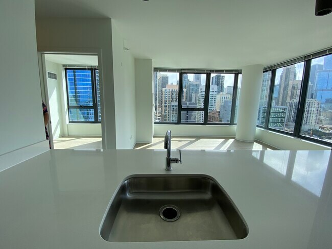 Foto del edificio - 701 N Wells St