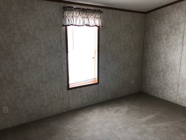 Building Photo - 7273 Morrow Rd