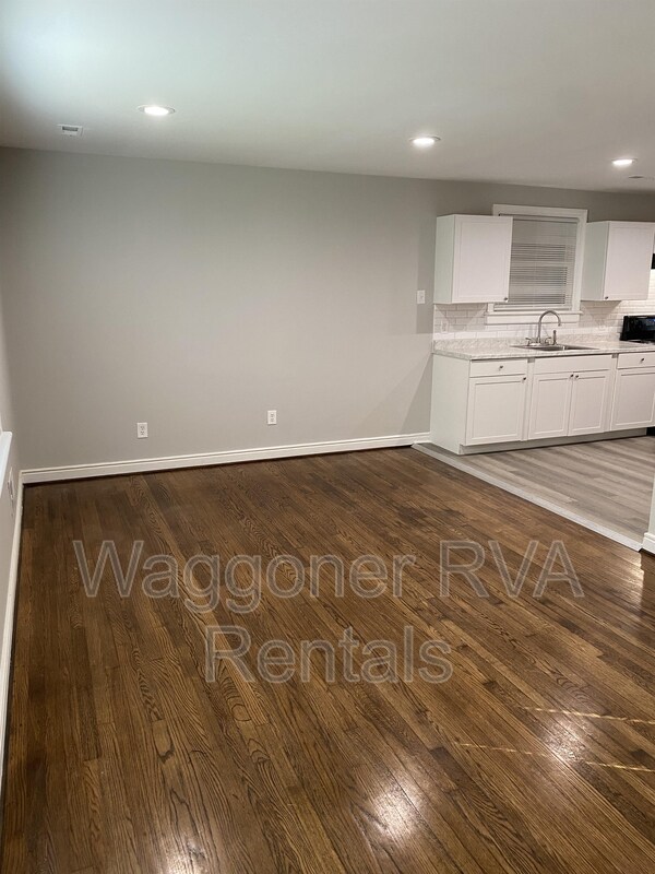 Foto del edificio - 2520 Richdale Rd