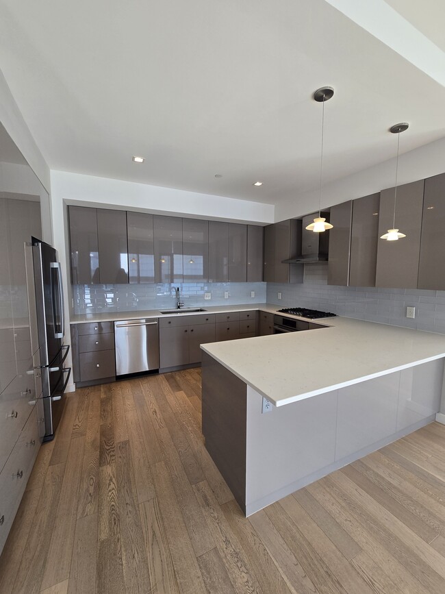 3H Kitchen - Harbor Verandas