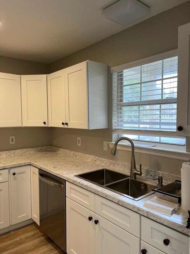 Foto del edificio - 2397 Emerald Ridge Loop