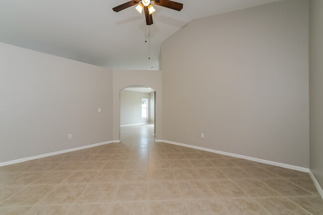Building Photo - 10832 Rushwood Way