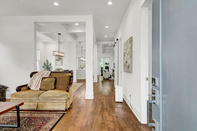 Foto del edificio - 1442 Mercer Ave