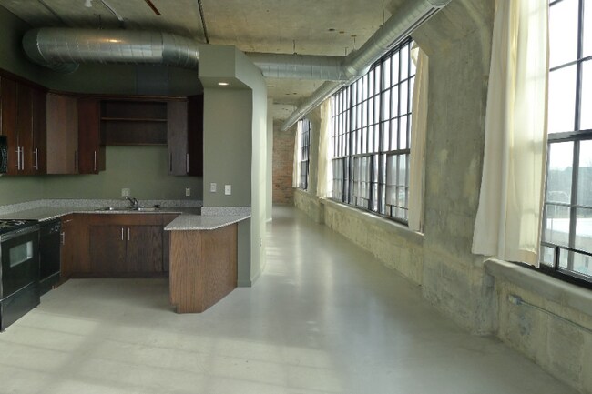 Foto del edificio - 41 Burroughs St