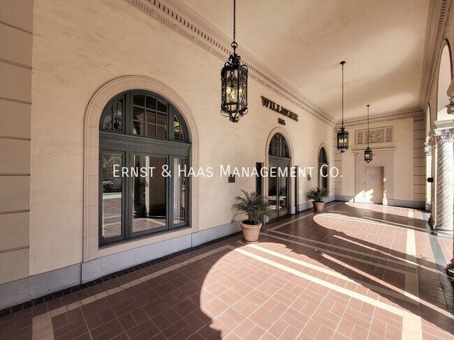 Foto del edificio - 315 W 3rd St