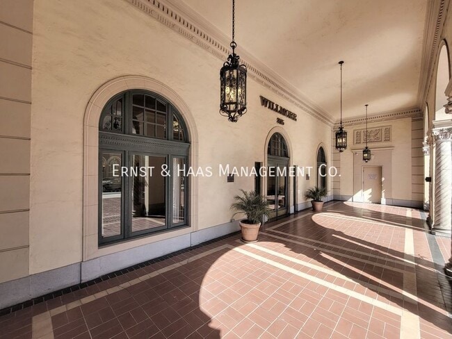 Building Photo - 315 W 3rd St