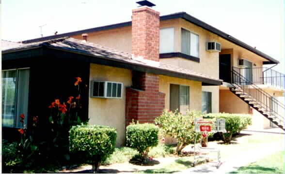 Primary Photo - 8792 Lomita Dr