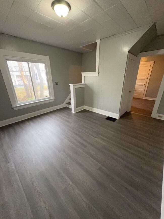 Foto del edificio - 1014 Ferguson Ave