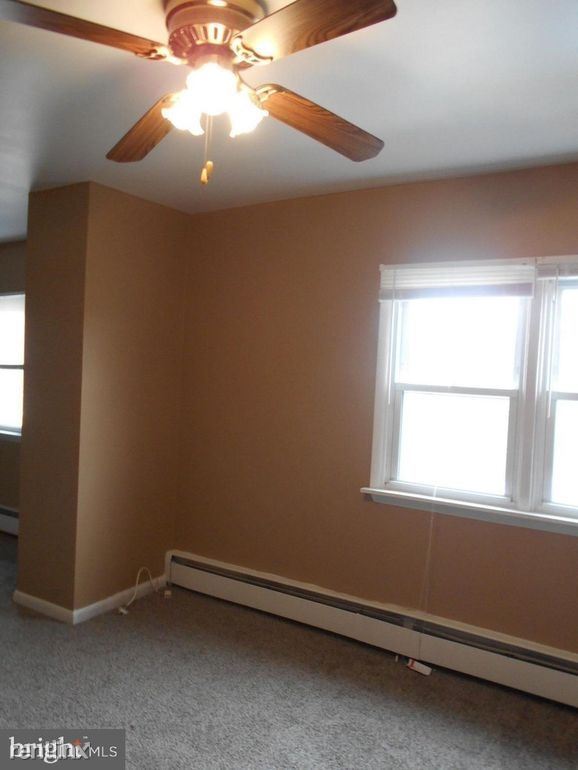 Building Photo - 3 br, 1 bath House - 87 S Dupont Rd