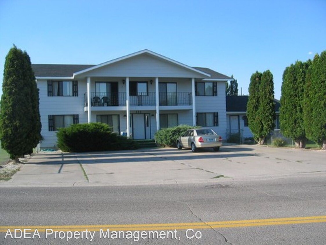 Primary Photo - 122 Tyler Way