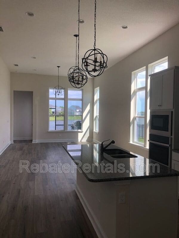 Building Photo - 367 Vista Lake Cir