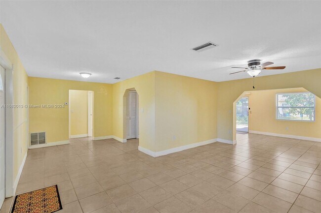 Foto del edificio - 7131 NW 24th Pl