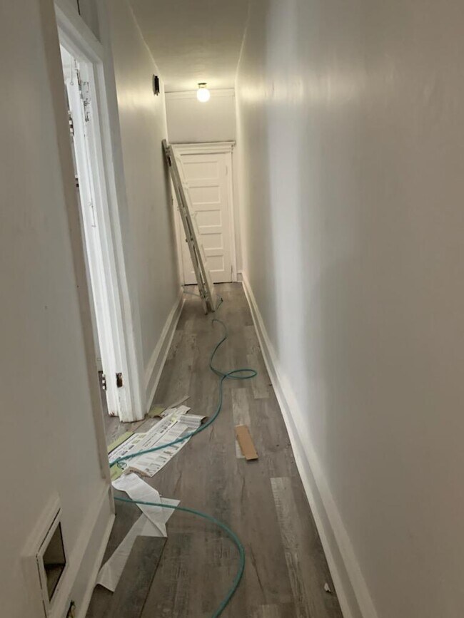 Hallway - 5438 Chancellor St