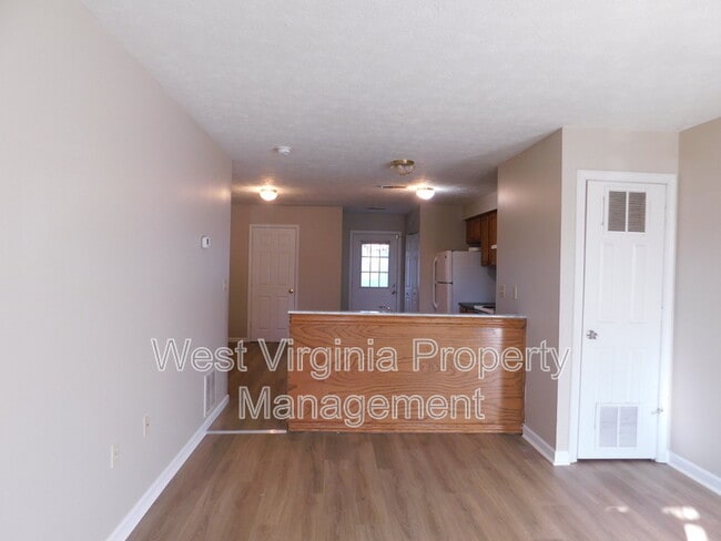 Building Photo - 3751 Summerlee Rd