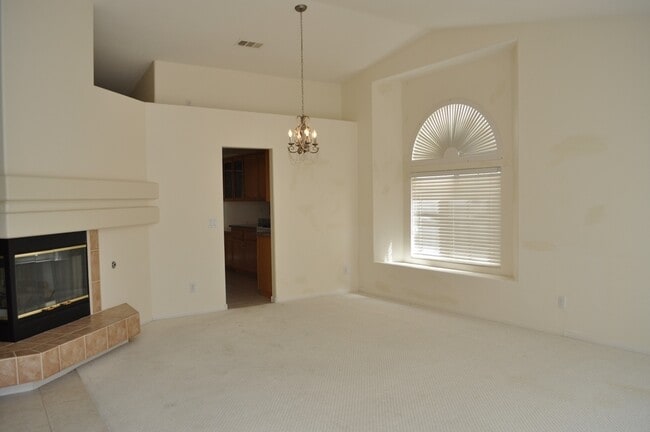 Building Photo - Lovely Single Story Home in Silverado Cany...