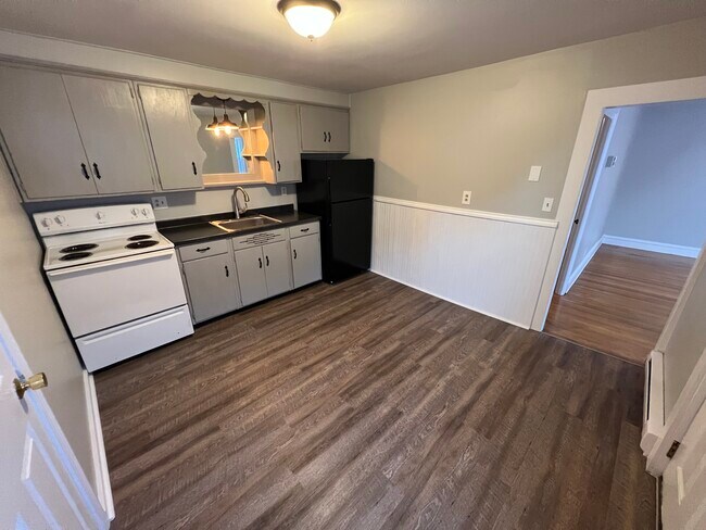 Kitchen - 213 Providence St
