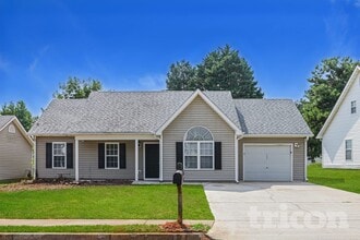Building Photo - 1303 N Hampton Dr