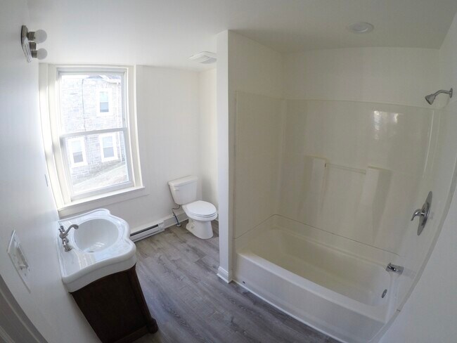 Full Bath - 210 Bradford Ave