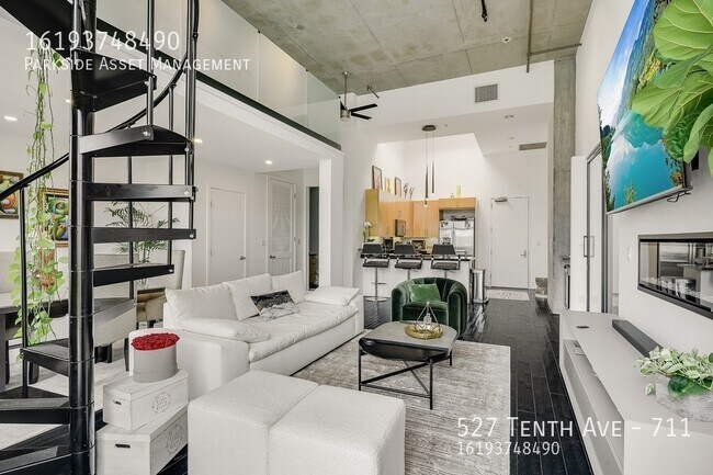 Building Photo - 527 Tenth Ave-711