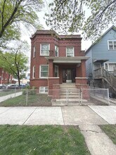 Building Photo - 3300 N Troy St