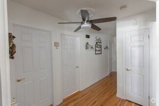 Building Photo - 5629 Rue Léopold-Pouliot