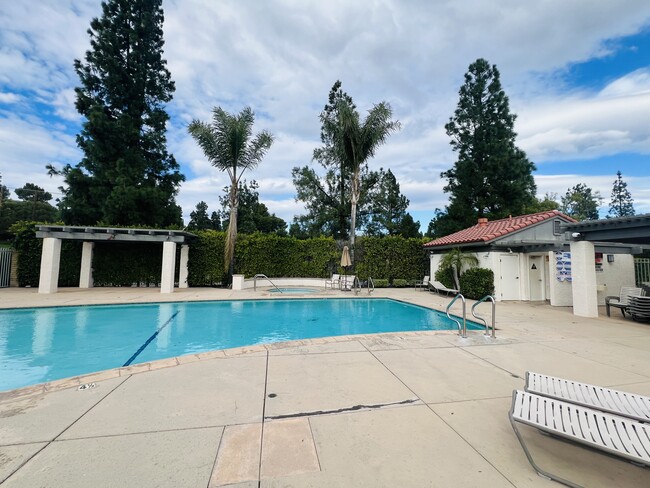 Foto del edificio - 19225 Index St