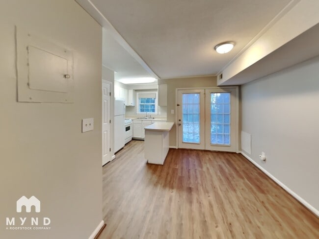 Foto del edificio - 4705 Blue Bird Ct