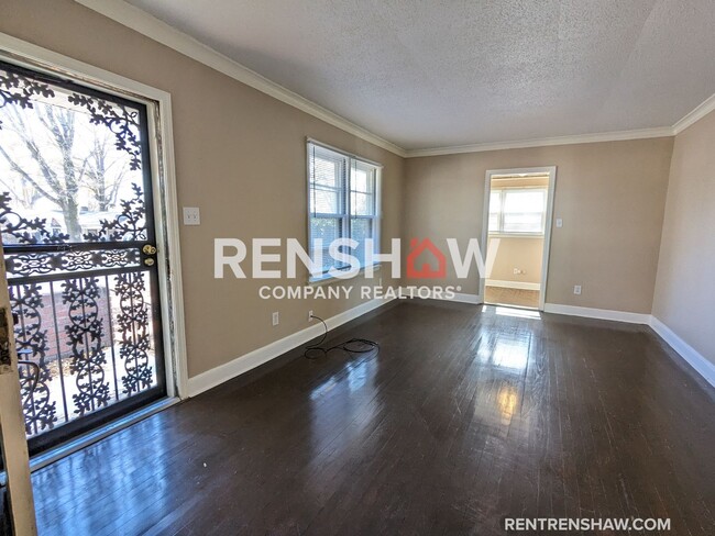 Building Photo - Classic 3/2 Berclair Area Home Now Availab...