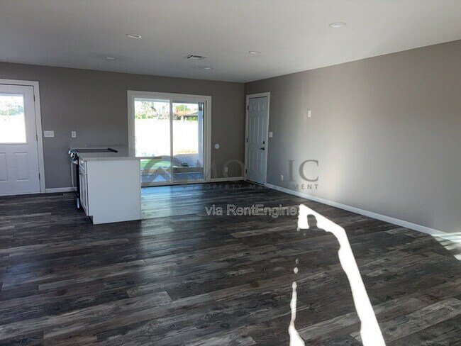 Building Photo - 270 S Dobson Rd