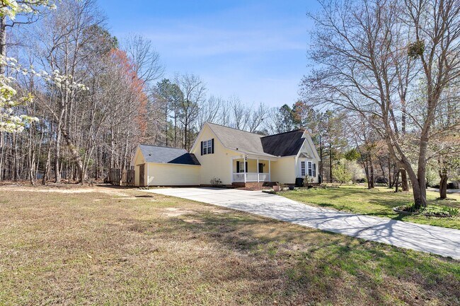 Building Photo - **Beautiful 4/2.5 Franklinton Home with Fenced In Yard**