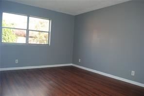 Foto del edificio - 2 br, 2 bath  - 3554 NW 114th Ter