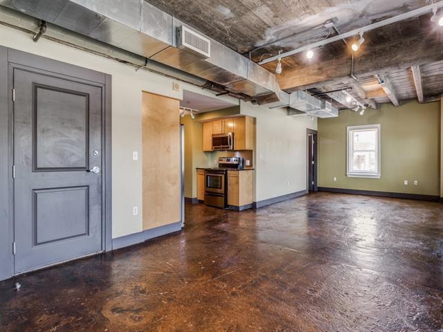 Building Photo - 329 E Colorado Blvd