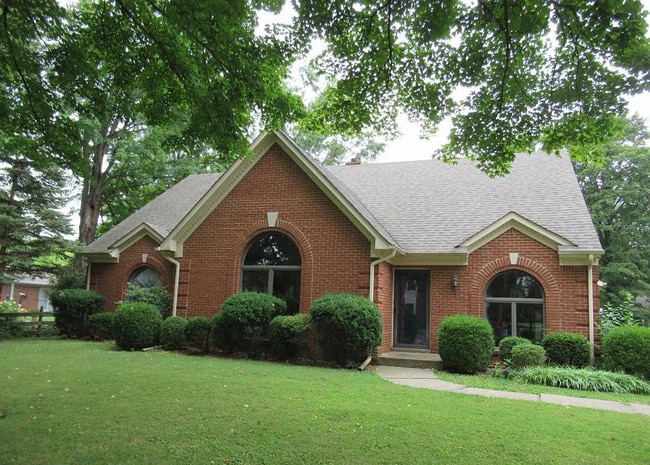 Building Photo - 1002 Juniper Springs Dr
