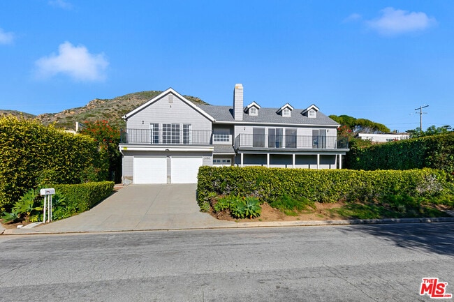 Building Photo - 31763 Cottontail Ln