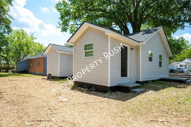 Foto del edificio - 737 E Henderson Dr