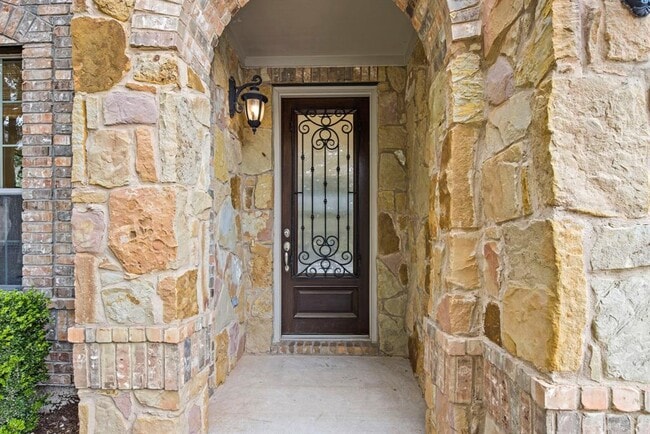 Building Photo - 15712 Sayan Cove