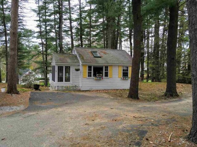 Building Photo - 2 bedroom in Laconia NH 03246