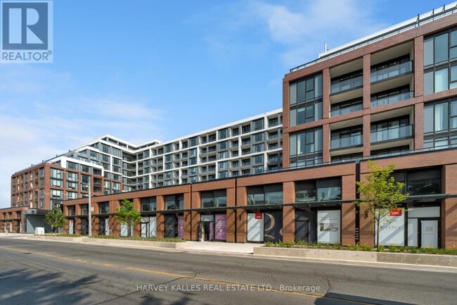 Building Photo - 858 Dupont St
