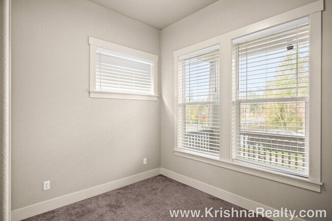 Foto del edificio - Beautiful 5 BD* 3 BA* in Ridgeline At Beth...